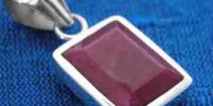 Ladies Silver Necklace