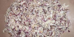 Dehydrated Red Onion Flakes