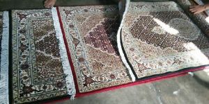 Hand Knotted Persian Carpets