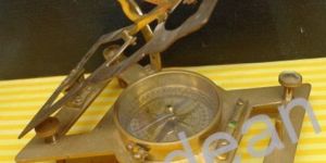 Antique Look Nautical Sundial Compass