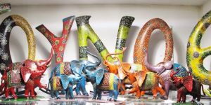 Handicraft Show Piece