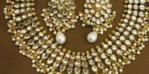 Item Code: CN 2191 Kundan Necklace