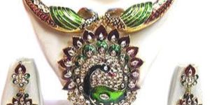 Ladies Traditional Imitation Kundan Necklace Set with Meenakari Work