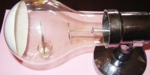 Cathode Ray Tube With Al Cross