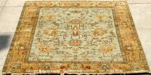 Classic Hand Knotted Woolen Rug