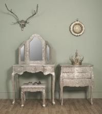 White Metal Furniture