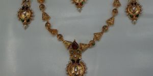 Antique Necklace Set