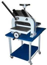 Table Top Paper Cutting Machine