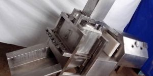 Pneumetic Pannier Cube Cutting Machine