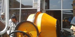 Concrete Mixture Machine