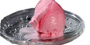 Strawberry Ice Cream