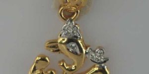 Diamond Studded Pendant