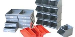 STACKABLE STORAGE BIN / TOOL BOX