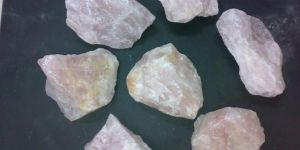 Rose Quartz Rough Stones