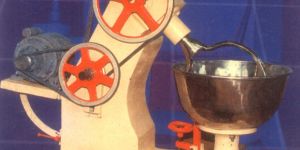 Flour Kneading Machine