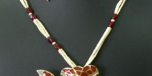 Fancy Fashion Enamel Pearl Diamond Pendant Jewelry