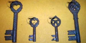 Iron Key Holder