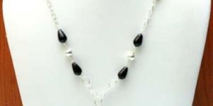 Silver Chain With Black Pearls