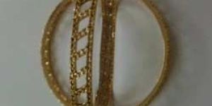 Diamond Studded Gold Bangles 001