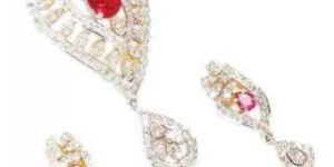 Studded Pendant Set 06