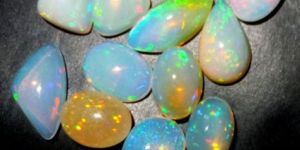 Cabochon Ethiopian Fire Opal Gemstones