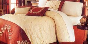 Polyester Comforter Set
