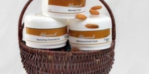 Almond Facial Kit