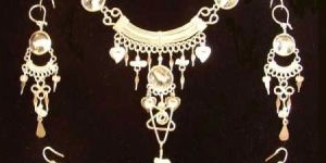 Glass Beads Necklace Set