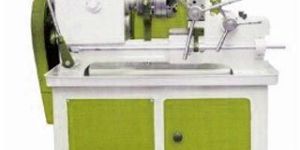 Bed Type Pipe & Bolt Threading Machine