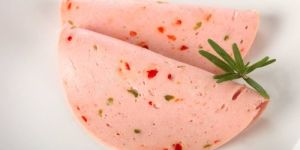 Chicken Cold Cut with Red Paprika Flakes