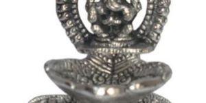 Hand Deepak Ganesh