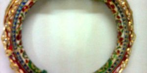 Meenakari Polki Bangles