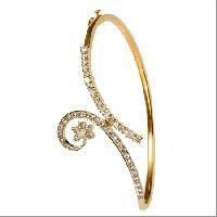 Diamond Studded Gold Jewellery