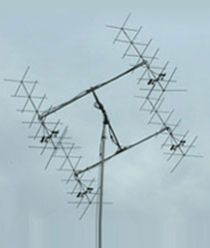 Cross Polarized Quad Stacked Antenna