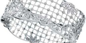 LDB-14 Gold Diamond Bangle