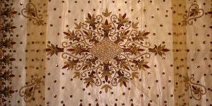 Embroidered Table Cover (dzltb 01)