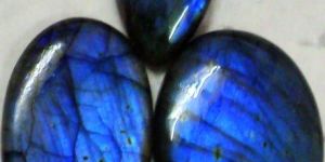 Labradorite Gemstone