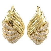 Yellow Gold Earring