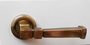 Door Hardware - (zmm 110 B)