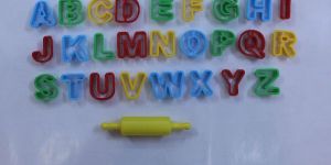 26 Alphabetic Moulds + 1 plastic roller