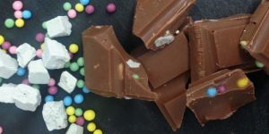 Godiva CHOCOISTE Crispy Mini-Pearls White