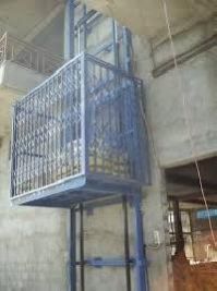 Hydraulic Material Lift