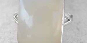6.2 Gm White Moonstone Gem Stone  925 Sterling Original Silver Ring