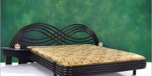 Cane Bed