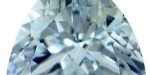 Aquamarine Trillion Shape Gemstone -03