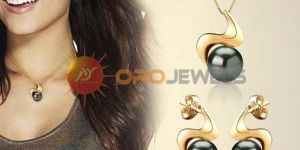 Pearl Gold Plated Womens Pendantset