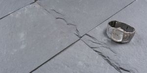 Himachal Black Quartzite Stone