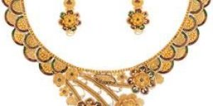 Gold Diamond Necklace Set