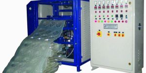 Automatic Vacuum Forming Machine