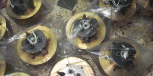 CAM SHAFT VIBRATION DAMPER FOR LOCOMOTIVE